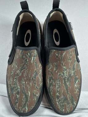Oakley B1B Classic Slip-On Brown Green Tiger Camo Shoes 5.5mens/7.5womens